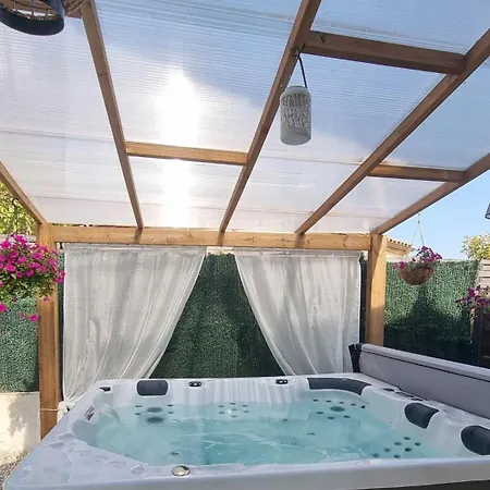 Vakantiehuis Le De La Fontaine -